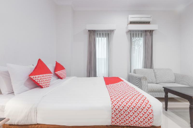 534 Sriwijaya Hotel Jakarta Exterior photo